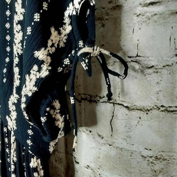 Francescas Black and White Floral maxi dress small - Picture 5 of 6